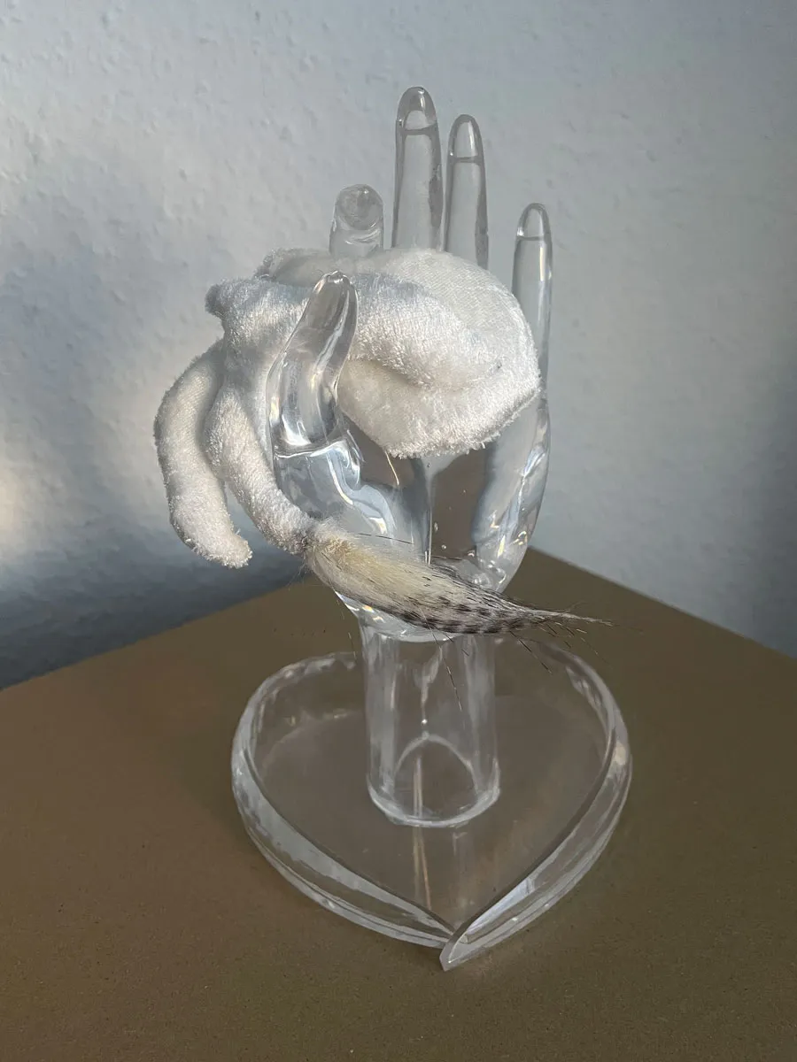 nubi - brooch amulet